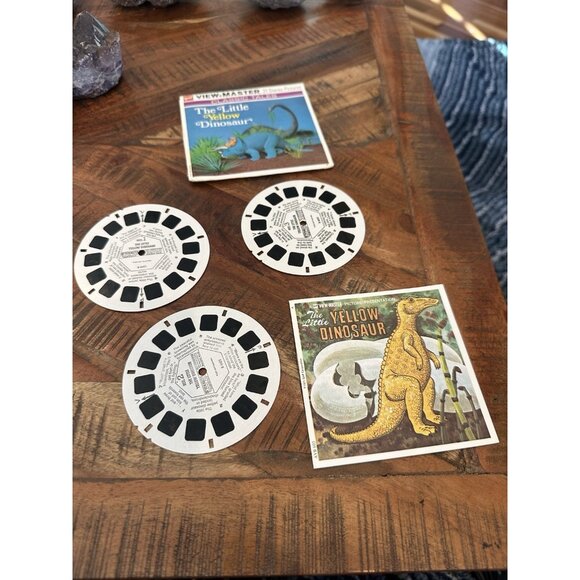 Vintage 1971 View Master The Little Yellow Dinosaur B605 3 Reel Set with Sleeve - Picture 1 of 3